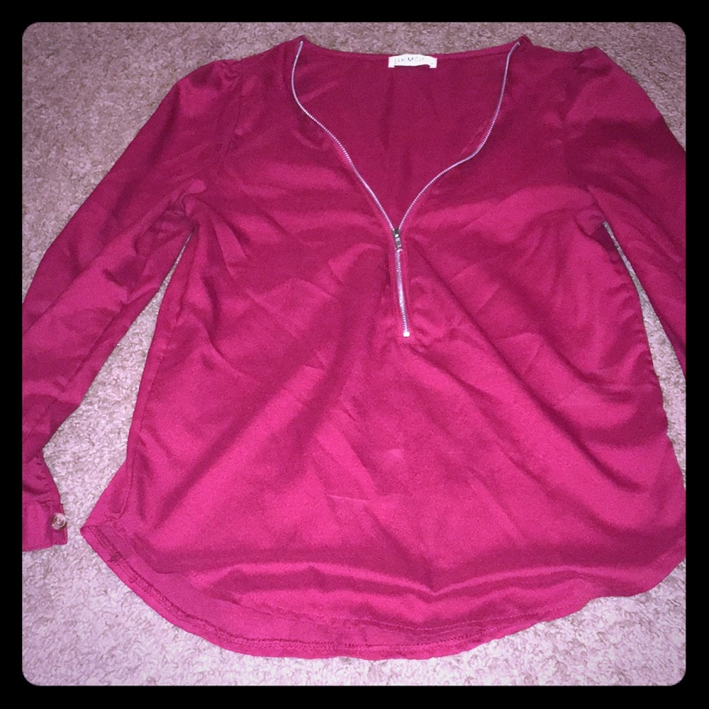 “BKMGC” Red zip V blouse